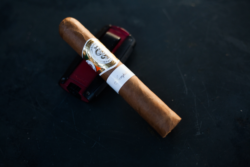 Fire up your 1910 Semetrina Robusto Cigar 