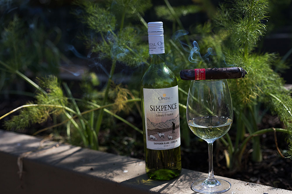 Opstal Sixpence white blend paired with Condega Maduro cigar
