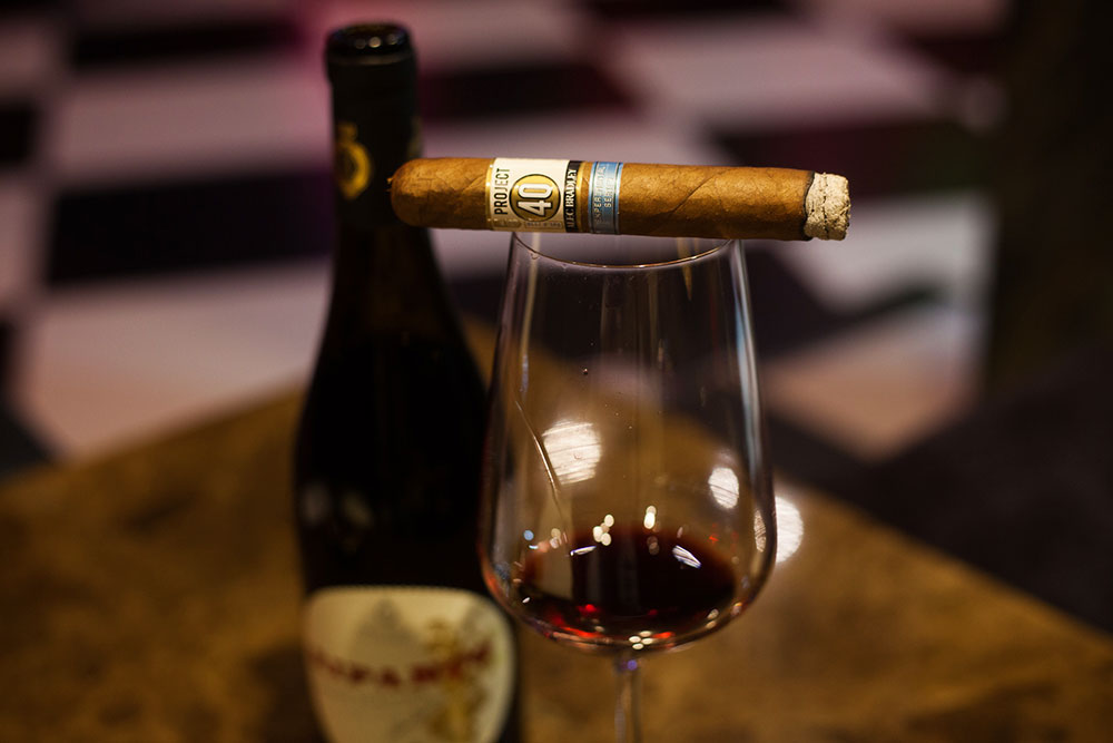 Alec Bradley Project 40 colorado cigar and Jose de Sousa Mayor Ripanco 2019 wine pairing.
