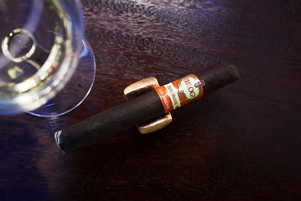 Alec Bradley Trilogy Exotic Maduro and Hamilton Russel Ashbourne Sandstone white blend