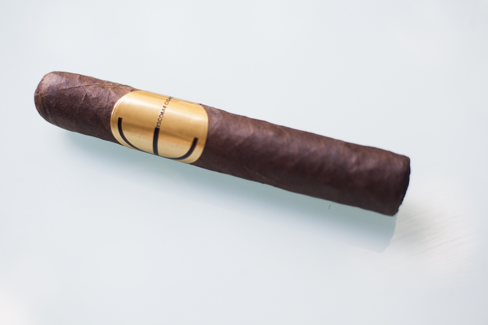 Try the Exceptional Escobar Maduro Robusto Cigar