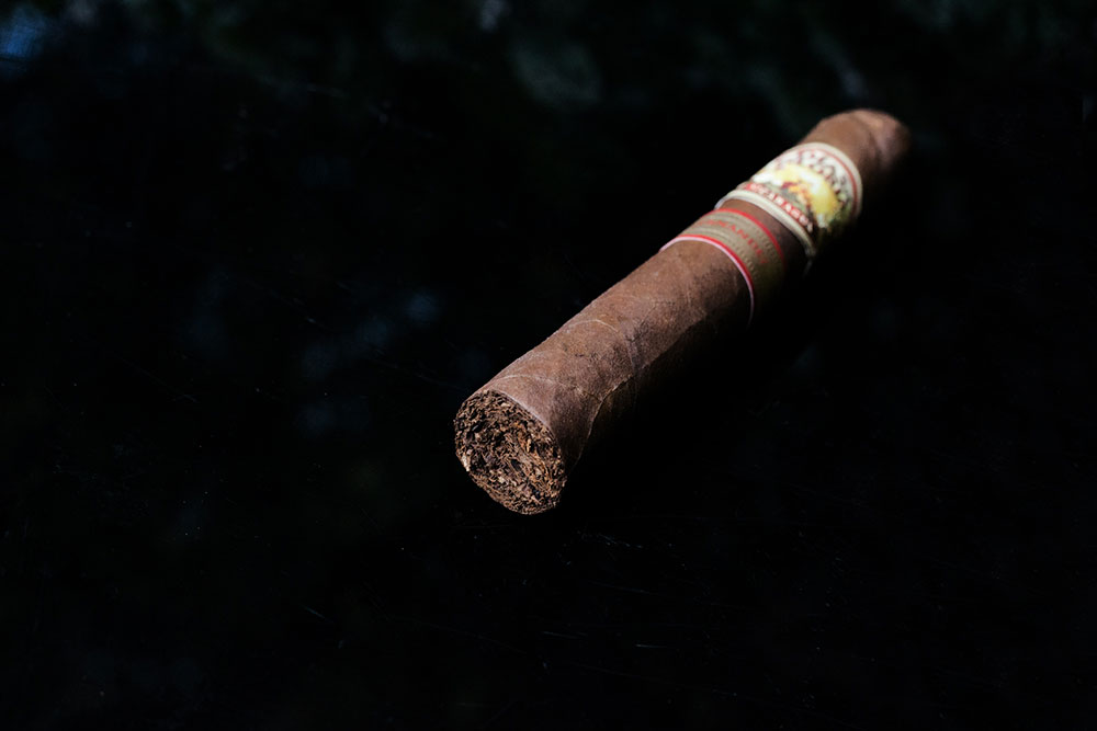 AJ Fernandez Dias da Gloria Cigar and Barolo Partes Sansilvestro 2013 pairing