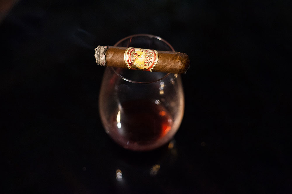 AJ Fernandez Dias da Gloria Cigar and Barolo Partes Sansilvestro 2013 pairing