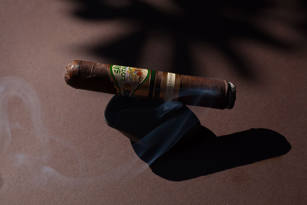 San Lotano Requiem Habano Robusto first puff